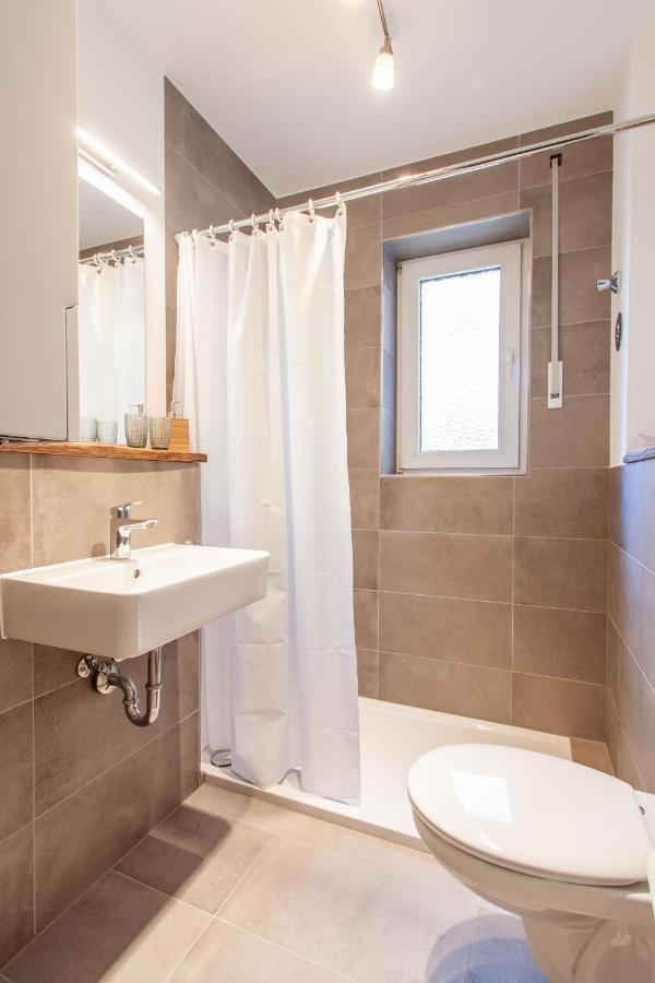 Modern & Spacious Apartment For Up To 8 Persons Вюрцбург Экстерьер фото