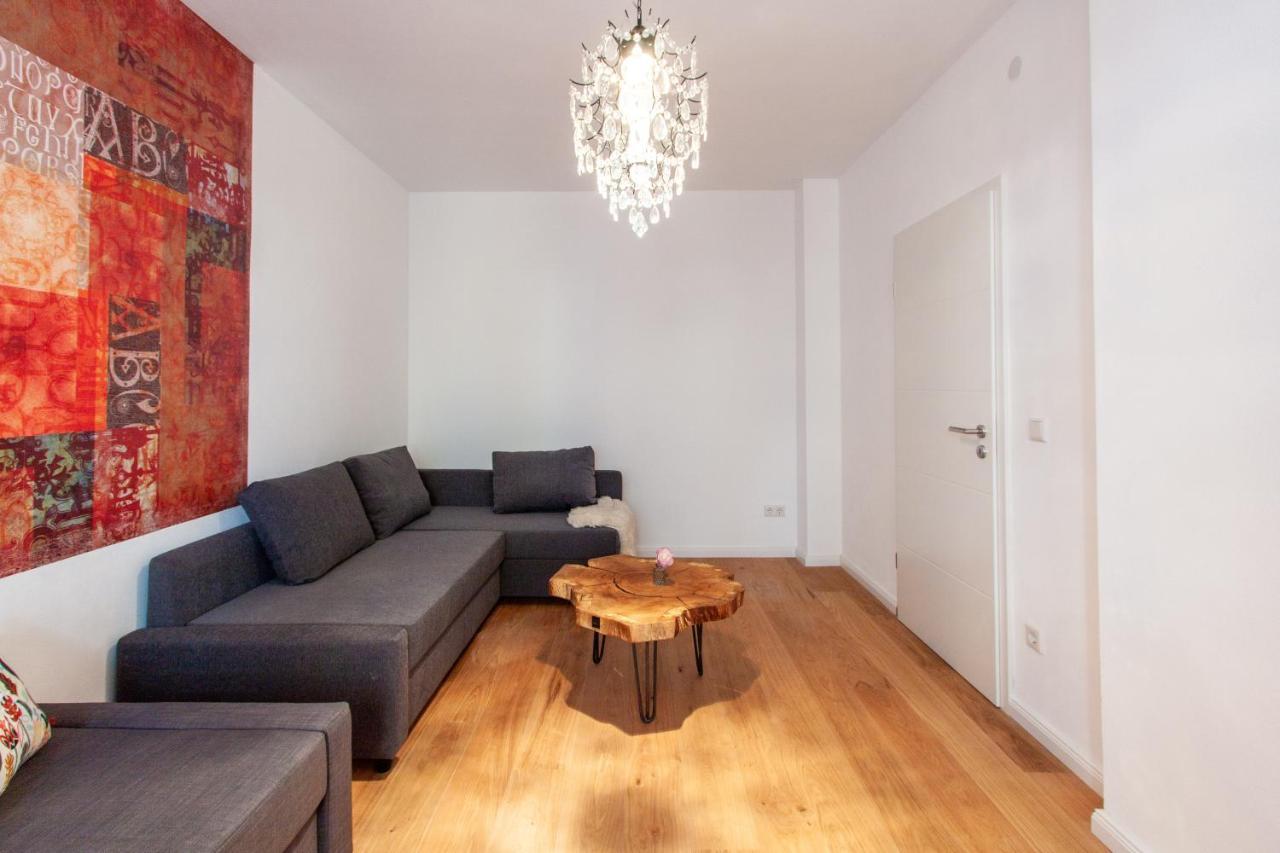 Modern & Spacious Apartment For Up To 8 Persons Вюрцбург Экстерьер фото